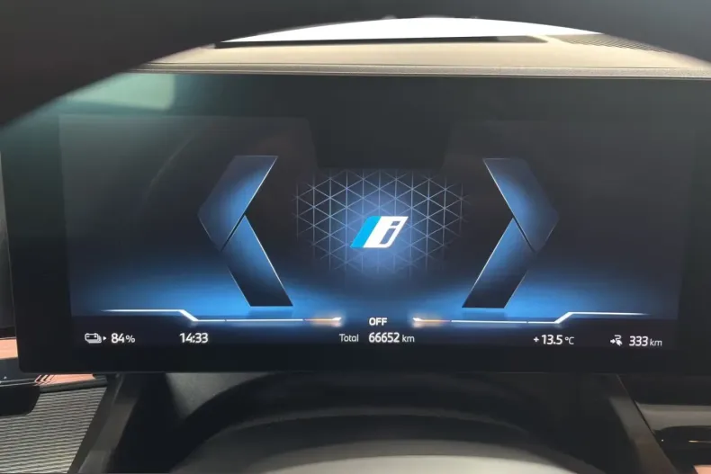 BMW i5 (Seria 5) din 2024 cu 66.649 km - oferta BMW204811 - foto 13