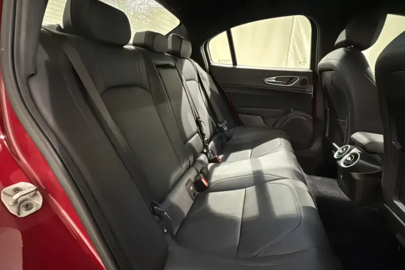 Alfa Romeo Giulia din 2023 cu 17.400 km - oferta ALF204818 - foto 12