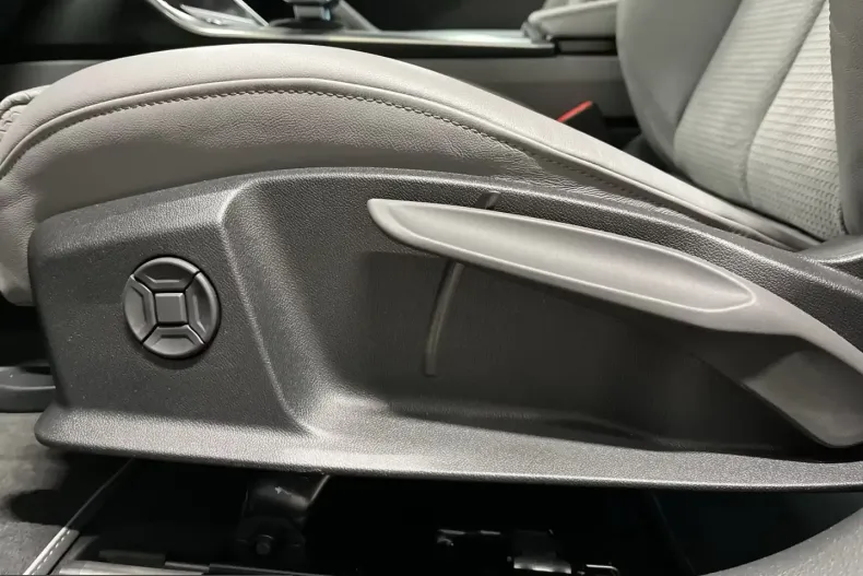 Audi A6 din 2025 cu 6.750 km - oferta AUD204823 - foto 12