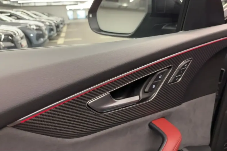 Audi SQ8 din 2024 cu 35.300 km - oferta AUD204834 - foto 5