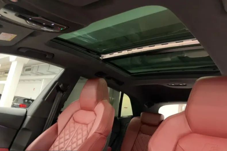 Audi SQ8 din 2024 cu 35.300 km - oferta AUD204834 - foto 9