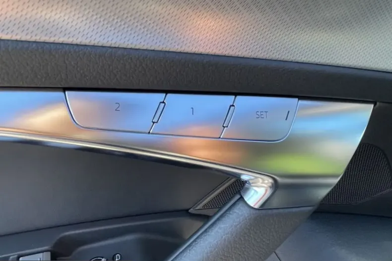 Audi A6 din 2024 cu 8.380 km - oferta AUD204839 - foto 12