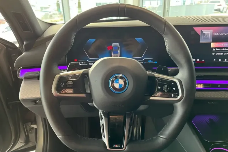 BMW 550 (Seria 5) din 2024 cu 26.532 km - oferta BMW204844 - foto 9