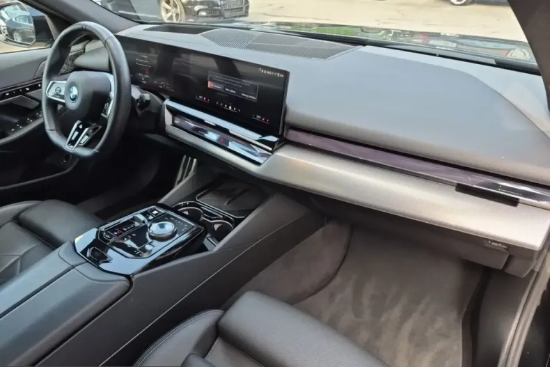 BMW 550 (Seria 5) din 2024 cu 46.005 km - oferta BMW204846 - foto 19