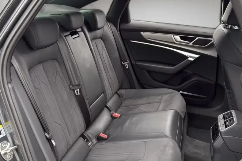 Audi A6 din 2022 cu 82.000 km - oferta AUD204847 - foto 19