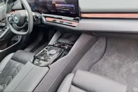 BMW 550 (Seria 5) din 2024 cu 10.141 km - oferta BMW204851 - foto 6