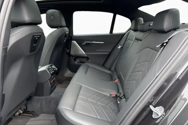 BMW 550 (Seria 5) din 2024 cu 53.303 km - oferta BMW204852 - foto 11