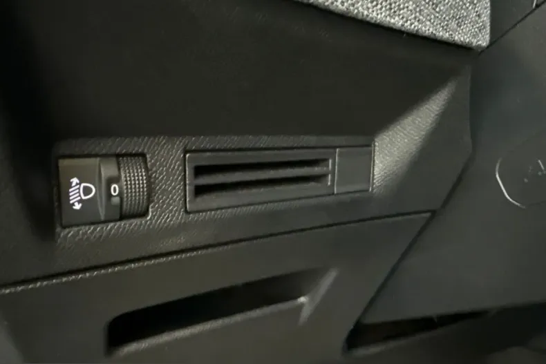 Peugeot 5008 din 2025 cu 19.441 km - oferta PEU204854 - foto 20