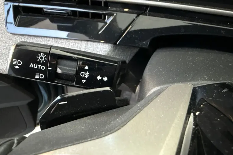 Peugeot 5008 din 2025 cu 19.441 km - oferta PEU204854 - foto 23