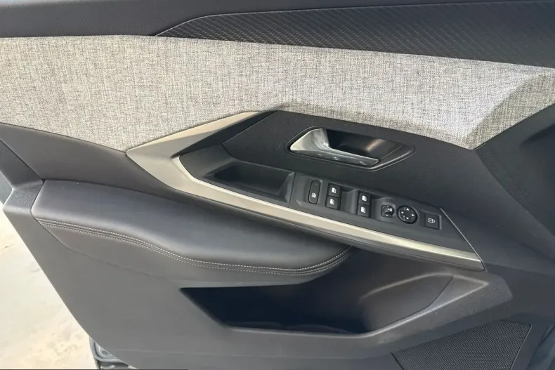 Peugeot 5008 din 2025 cu 19.441 km - oferta PEU204854 - foto 24