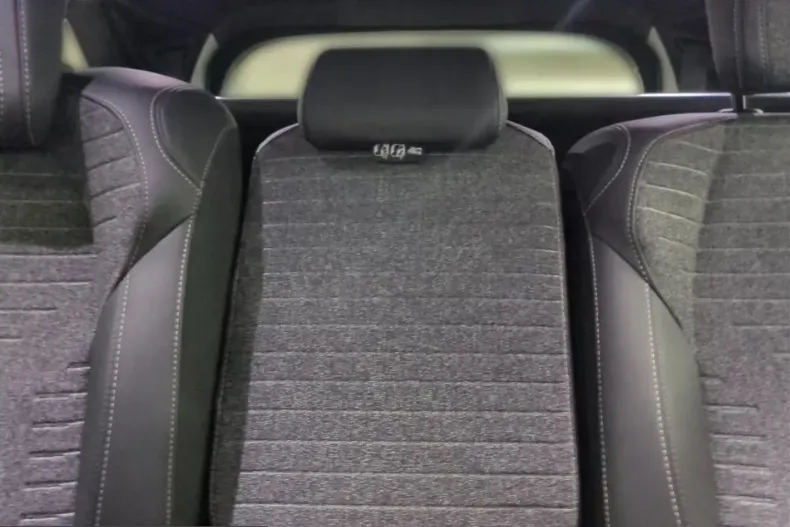 Peugeot 5008 din 2025 cu 26.500 km - oferta PEU204856 - foto 13