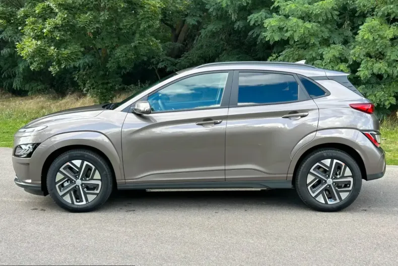 Hyundai Kona Elektro din 2024 cu 1.001 km - oferta HYU204863 - foto 7