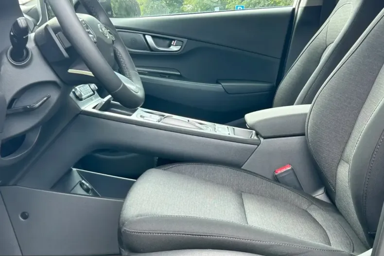 Hyundai Kona Elektro din 2024 cu 1.001 km - oferta HYU204863 - foto 8