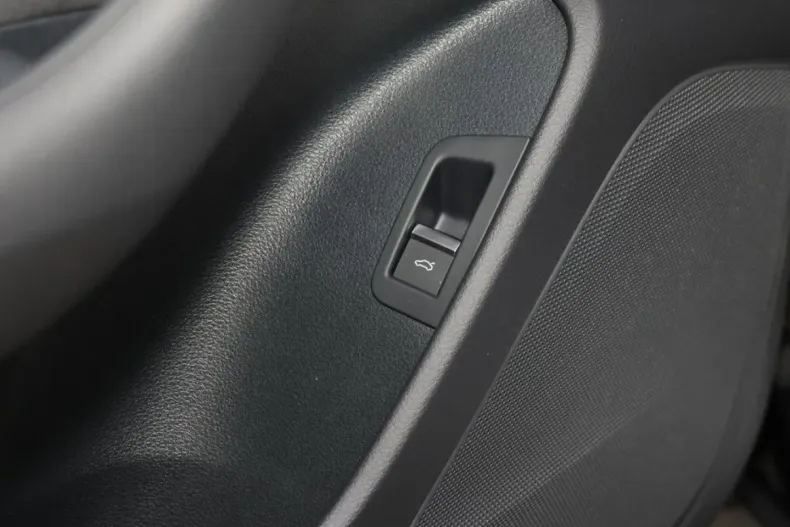 Audi Q8 din 2023 cu 37.100 km - oferta AUD204864 - foto 7