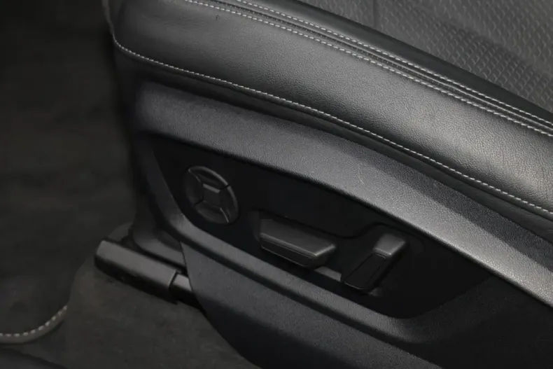 Audi Q8 din 2023 cu 37.100 km - oferta AUD204864 - foto 8