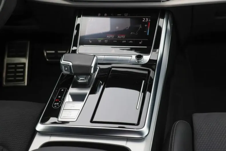 Audi Q8 din 2023 cu 37.100 km - oferta AUD204864 - foto 12