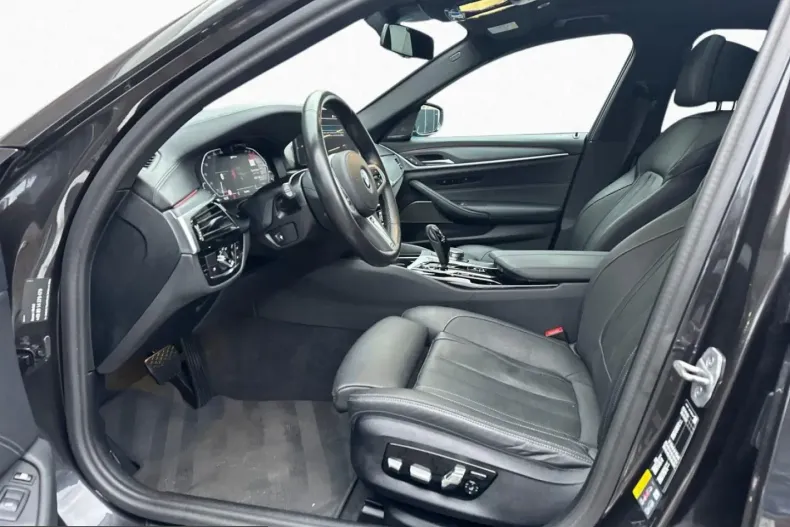 BMW 545 (Seria 5) din 2022 cu 63.651 km - oferta BMW204867 - foto 3