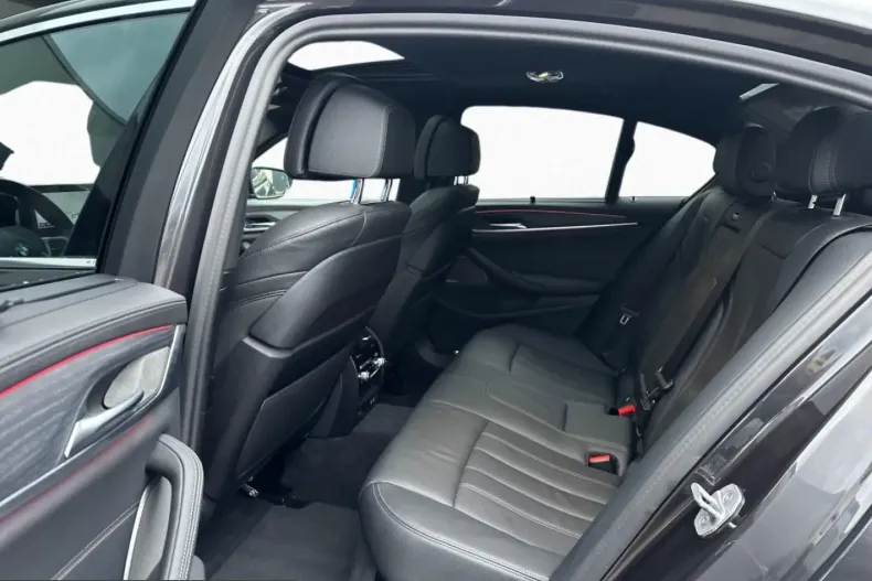 BMW 545 (Seria 5) din 2022 cu 63.651 km - oferta BMW204867 - foto 5