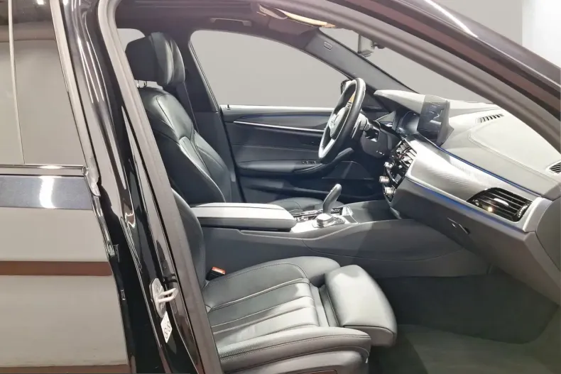 BMW 545 (Seria 5) din 2022 cu 66.186 km - oferta BMW204868 - foto 6