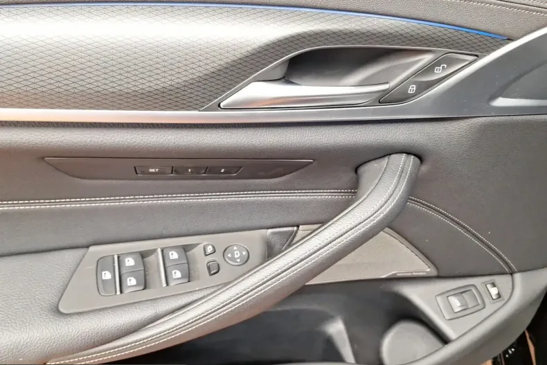 BMW 545 (Seria 5) din 2022 cu 66.186 km - oferta BMW204868 - foto 16