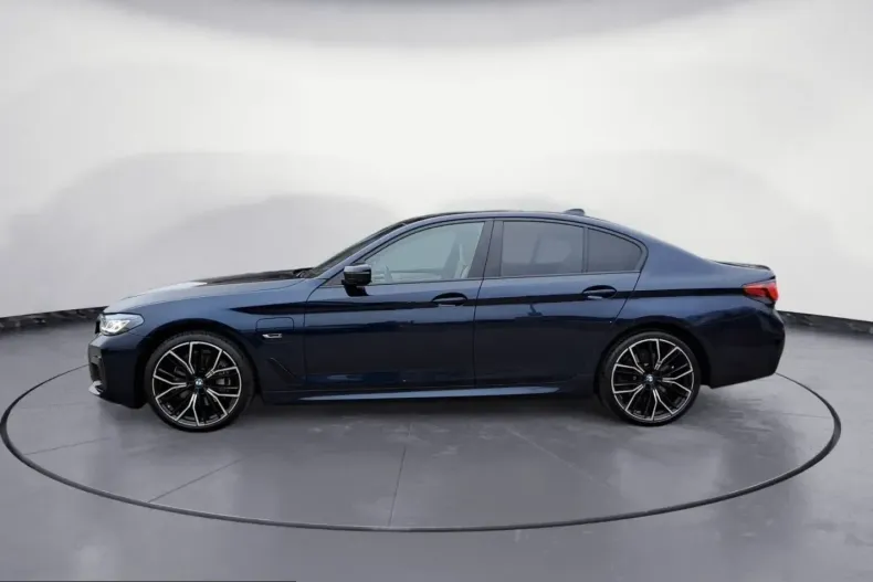 BMW 545 (Seria 5) din 2022 cu 59.506 km - oferta BMW204871 - foto 2