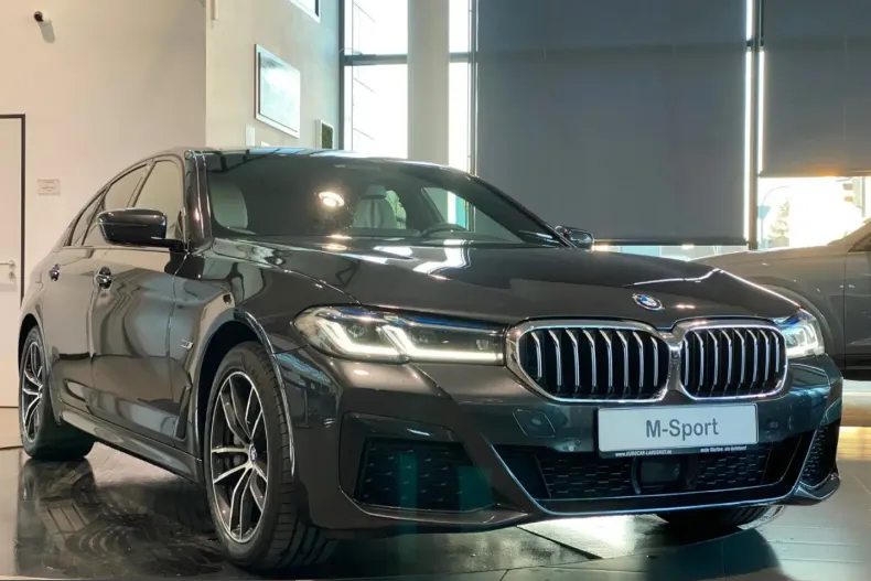 BMW 545 (Seria 5) din 2022 cu 71.126 km - oferta BMW204874 - foto 3