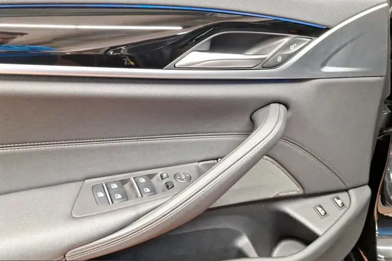 BMW 545 (Seria 5) din 2022 cu 64.681 km - oferta BMW204876 - foto 16