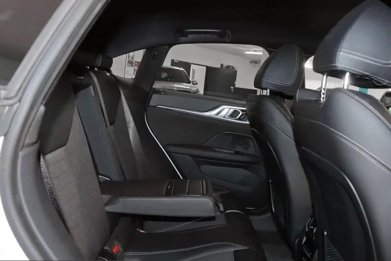 BMW 420i (Seria 4) din 2021 cu 43.051 km - oferta BMW204883 - foto 7