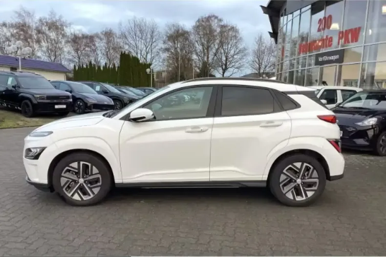 Hyundai Kona Elektro din 2024 cu 9.711 km - oferta HYU204886 - foto 4