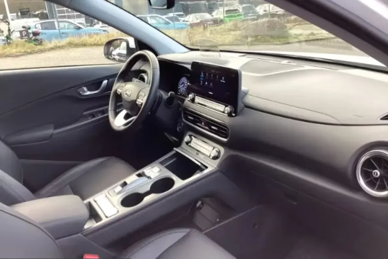 Hyundai Kona Elektro din 2024 cu 9.711 km - oferta HYU204886 - foto 7