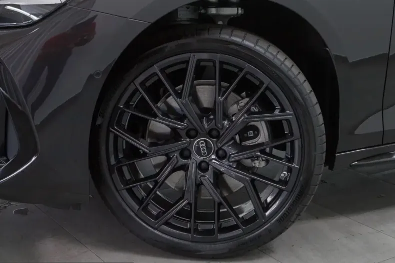 Audi A6 din 2026 cu 1.050 km - oferta AUD204888 - foto 3