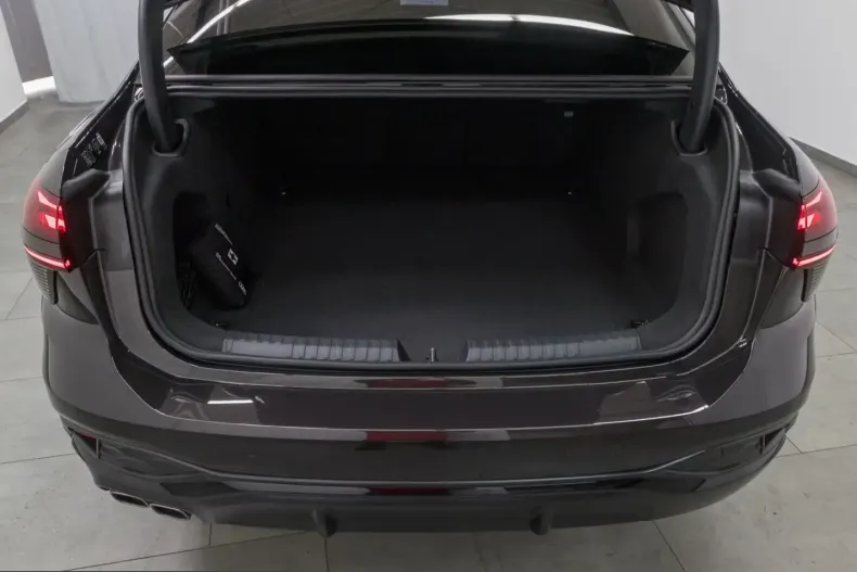 Audi A6 din 2026 cu 1.050 km - oferta AUD204888 - foto 4