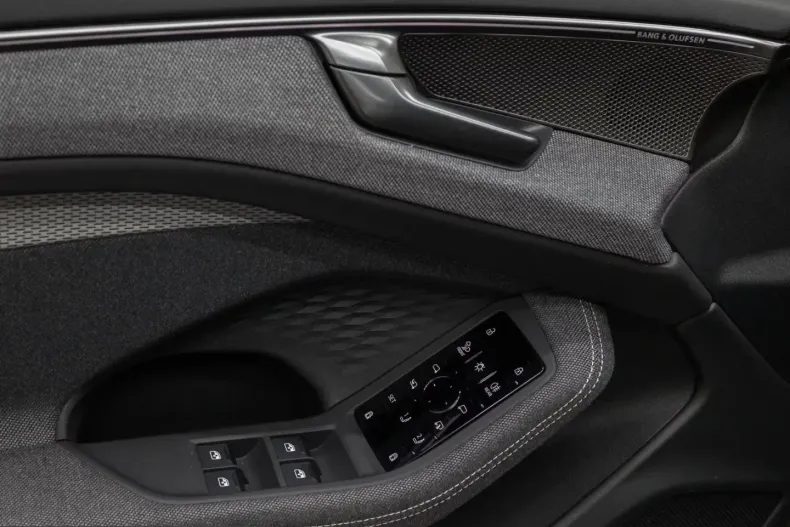 Audi A6 din 2026 cu 1.050 km - oferta AUD204888 - foto 7