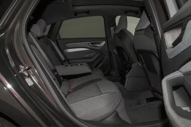 Audi A6 din 2026 cu 1.050 km - oferta AUD204888 - foto 15