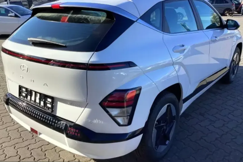 Hyundai Kona Elektro din 2024 cu 18.000 km - oferta HYU204889 - foto 4