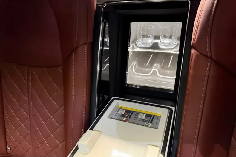 Audi A8 din 2026 cu 50 km - oferta AUD204893 - foto 10