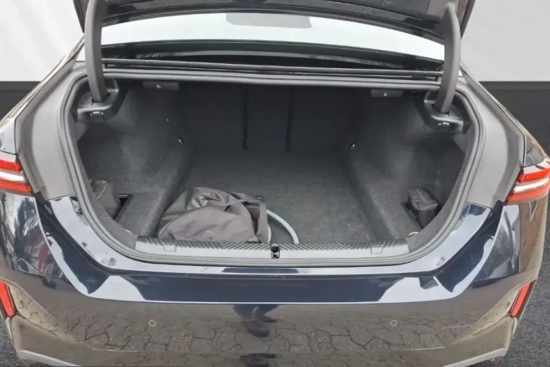 BMW 530 (Seria 5) din 2024 cu 51.275 km - oferta BMW204896 - foto 14