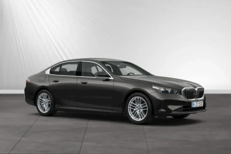 BMW 530 (Seria 5) din 2024 cu 32.300 km - oferta BMW204899 - foto 1