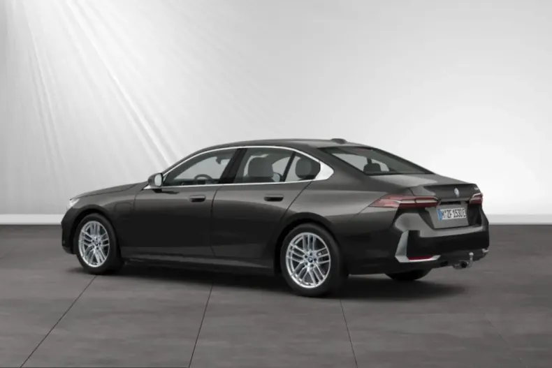 BMW 530 (Seria 5) din 2024 cu 32.300 km - oferta BMW204899 - foto 7