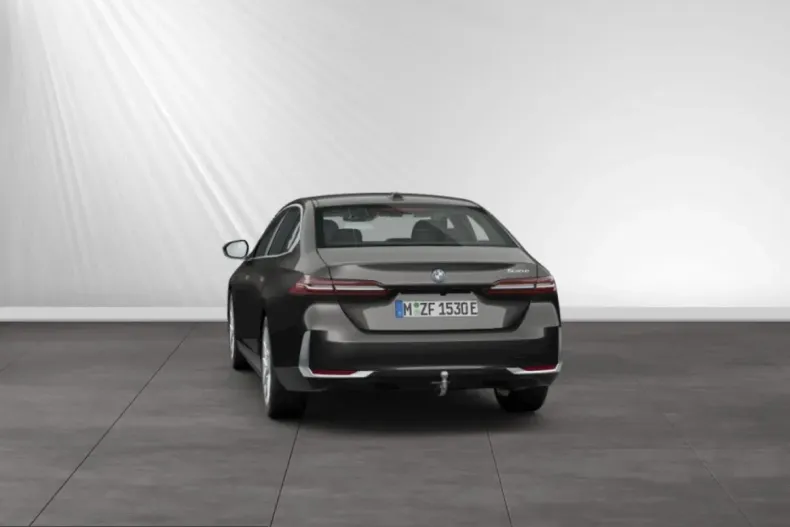 BMW 530 (Seria 5) din 2024 cu 32.300 km - oferta BMW204899 - foto 8