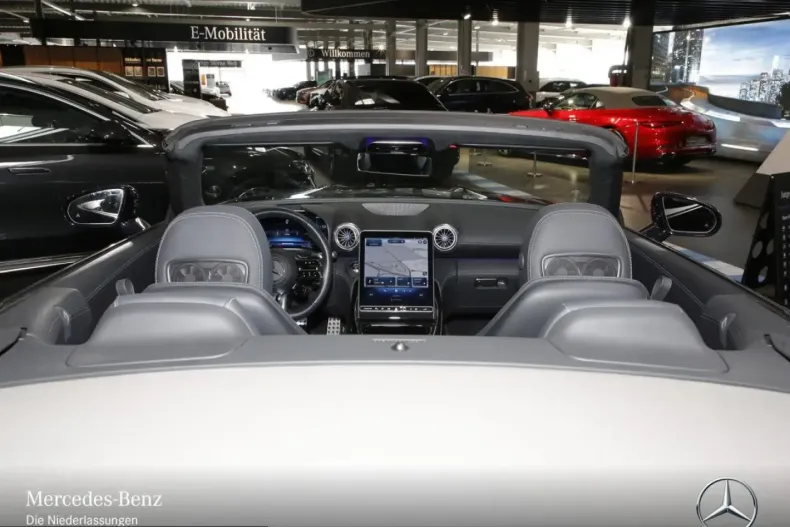 Mercedes-Benz SL 63 AMG (Clasa SL) din 2024 cu 14.523 km - oferta MER204901 - foto 16