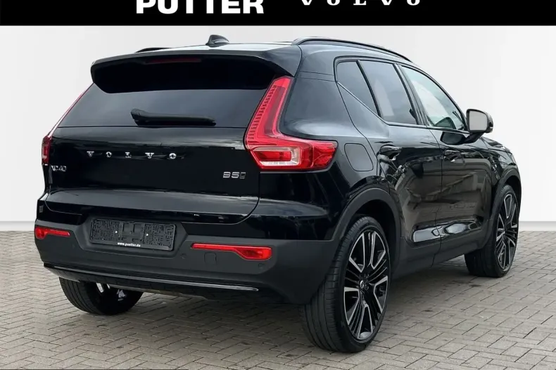 Volvo XC40 din 2023 cu 22.500 km - oferta VOL204902 - foto 2