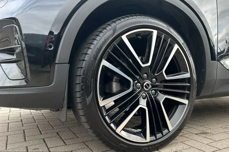 Volvo XC40 din 2023 cu 22.500 km - oferta VOL204902 - foto 9