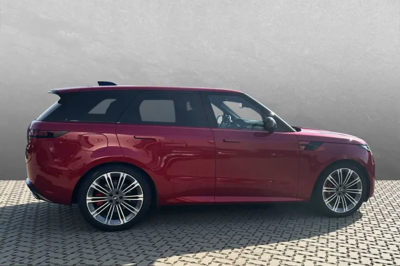 Land Rover Range Rover Sport din 2025 cu 16.992 km - oferta LAN204903 - foto 2