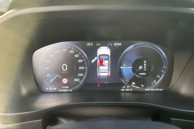 Volvo XC40 din 2022 cu 51.650 km - oferta VOL204905 - foto 8