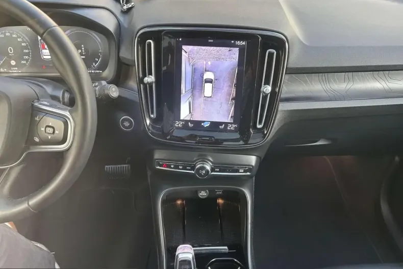 Volvo XC40 din 2022 cu 51.650 km - oferta VOL204905 - foto 9