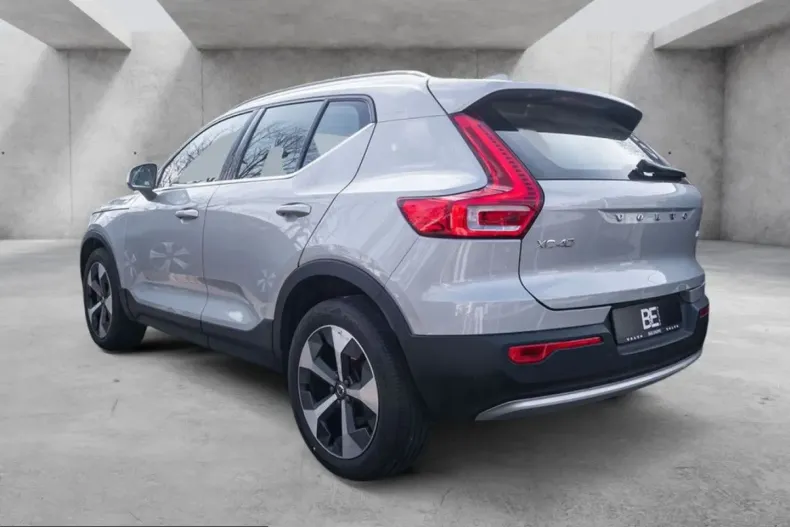Volvo XC40 din 2023 cu 45.300 km - oferta VOL204906 - foto 2