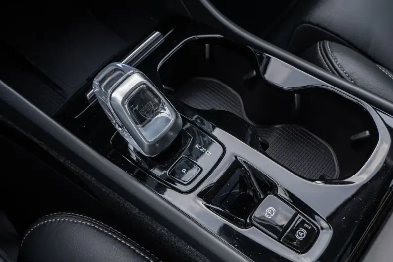 Volvo XC40 din 2023 cu 45.300 km - oferta VOL204906 - foto 13