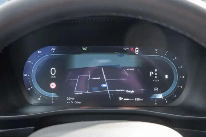 Volvo XC40 din 2023 cu 45.300 km - oferta VOL204906 - foto 15