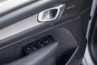 Volvo XC40 din 2023 cu 45.300 km - oferta VOL204906 - foto 17